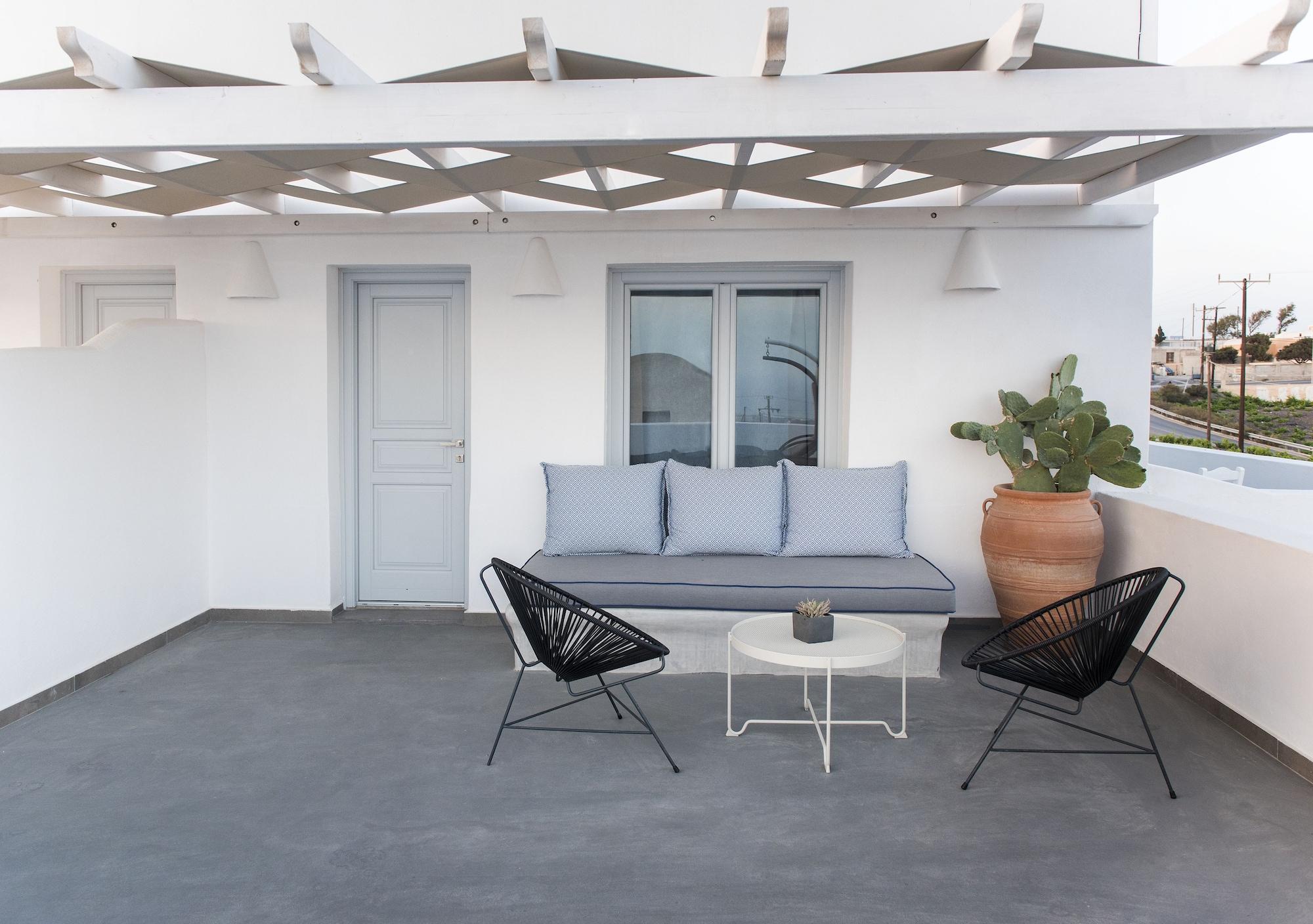 Impressive One Hotel Ormos Athinios Exterior photo